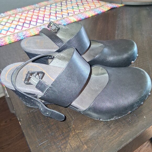Dansko Shoes - Danskos sandals